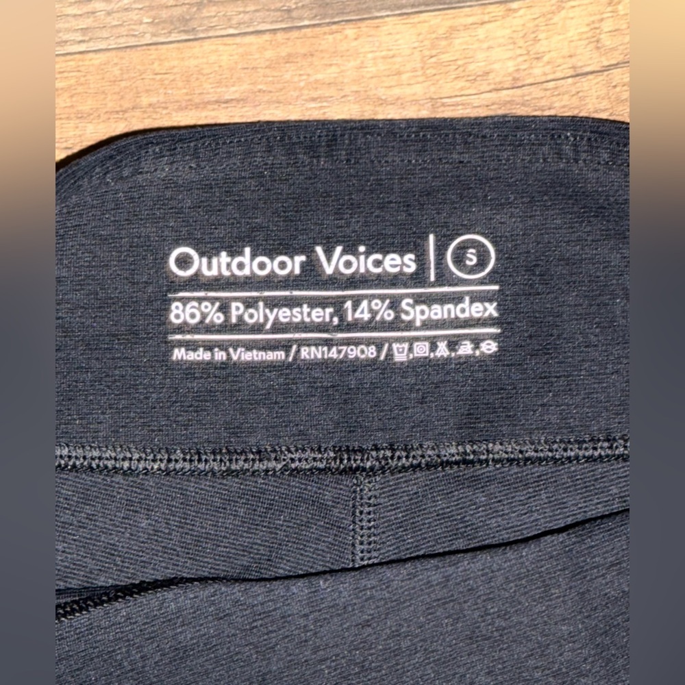 Outdoor Voices Charcoal Grey Warmup Leggings 7/8 - Size S - Picture 5 of 7